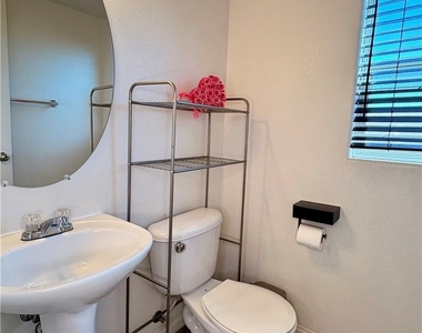 7376 Blanco Peak Street - Photo Thumbnail 10