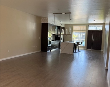 8925 W Flamingo Road - Photo Thumbnail 18