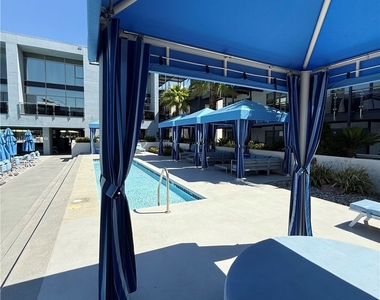 8925 W Flamingo Road - Photo Thumbnail 5