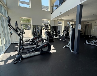 8925 W Flamingo Road - Photo Thumbnail 8