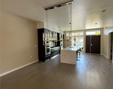 8925 W Flamingo Road - Photo Thumbnail 17