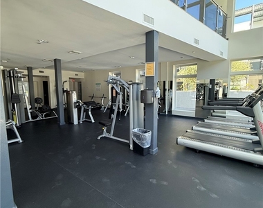8925 W Flamingo Road - Photo Thumbnail 7
