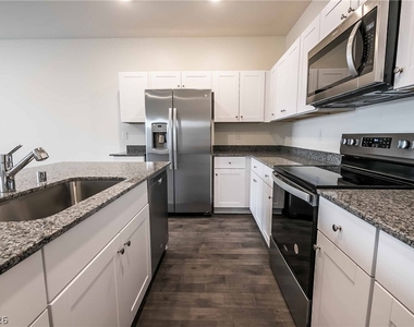 12749 Epperly Street - Photo Thumbnail 7