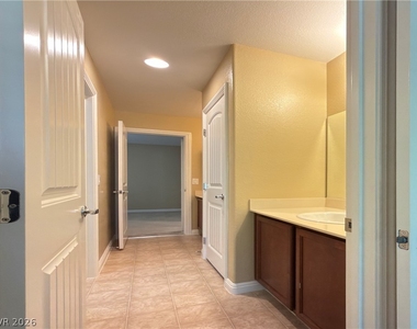 12 Jasmine Point Street - Photo Thumbnail 32