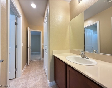 12 Jasmine Point Street - Photo Thumbnail 31