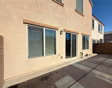 12 Jasmine Point Street - Photo Thumbnail 36