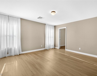 6117 Brenneman Street - Photo Thumbnail 19