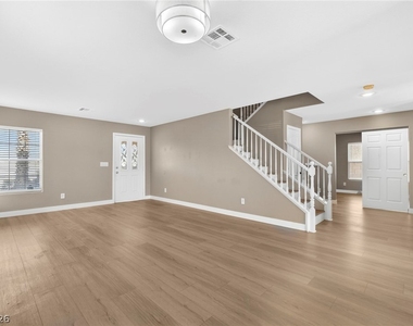 6117 Brenneman Street - Photo Thumbnail 5