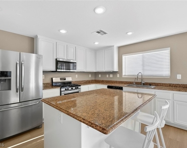 6117 Brenneman Street - Photo Thumbnail 12