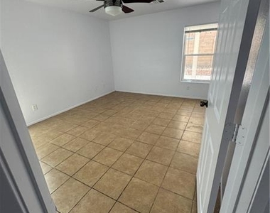 6223 Senegal Haven Street - Photo Thumbnail 5