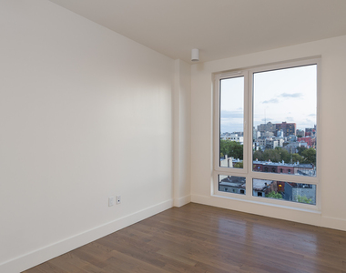 1068 Fulton St - Photo Thumbnail 6