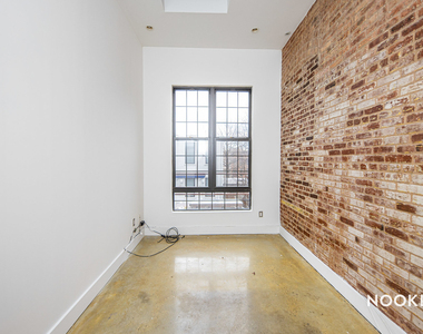 753 Lexington Ave  - Photo Thumbnail 9