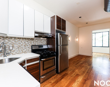 277 Menahan St  - Photo Thumbnail 1