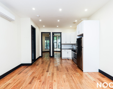 758 Putnam Ave - Photo Thumbnail 4
