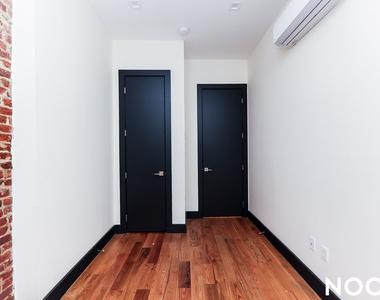 758 Putnam Ave - Photo Thumbnail 12