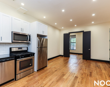758 Putnam Ave - Photo Thumbnail 16