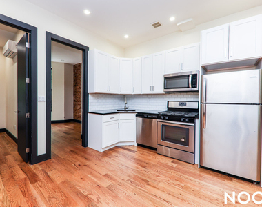 758 Putnam Ave - Photo Thumbnail 6