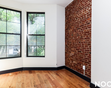 758 Putnam Ave - Photo Thumbnail 11