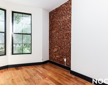 758 Putnam Ave - Photo Thumbnail 3