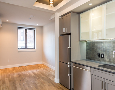 185 Leonard St  - Photo Thumbnail 1