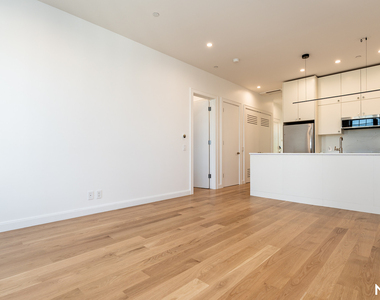 166 Eckford St - Photo Thumbnail 6