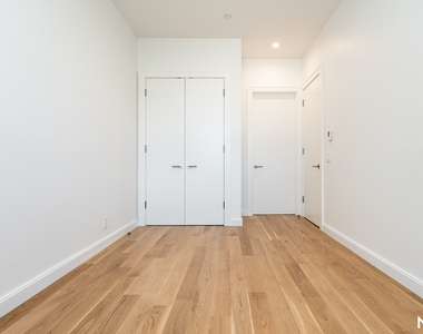 166 Eckford St - Photo Thumbnail 10
