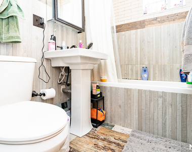 801 Driggs Ave - Photo Thumbnail 2