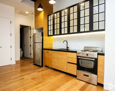 783 Knickerbocker Ave - Photo Thumbnail 19
