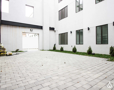 783 Knickerbocker Ave - Photo Thumbnail 14