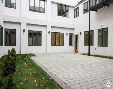 783 Knickerbocker Ave - Photo Thumbnail 10