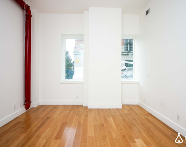 783 Knickerbocker Ave - Photo Thumbnail 17