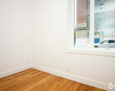 783 Knickerbocker Ave - Photo Thumbnail 11