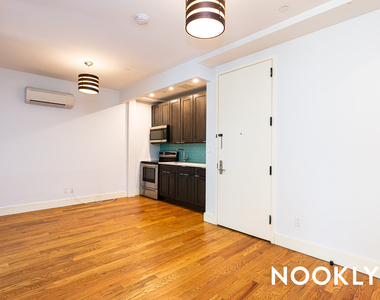 868 Lafayette Ave - Photo Thumbnail 13