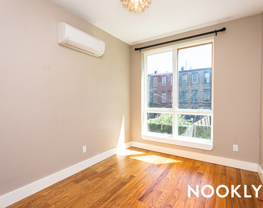 868 Lafayette Ave - Photo Thumbnail 1