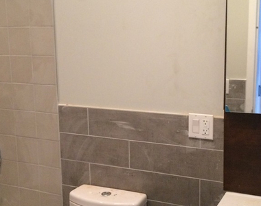 615 Gates Ave - Photo Thumbnail 4