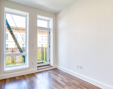 1052 Dean St  - Photo Thumbnail 5