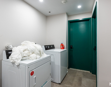 978 Kent Ave  - Photo Thumbnail 8