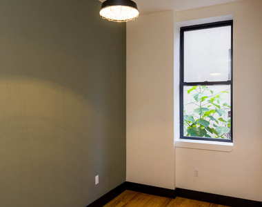 277 Irving Ave - Photo Thumbnail 8