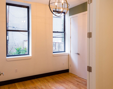 277 Irving Ave - Photo Thumbnail 4