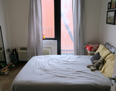 112 Manhattan Ave - Photo Thumbnail 19