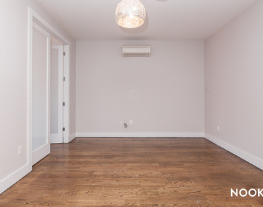 112 Manhattan Ave - Photo Thumbnail 8