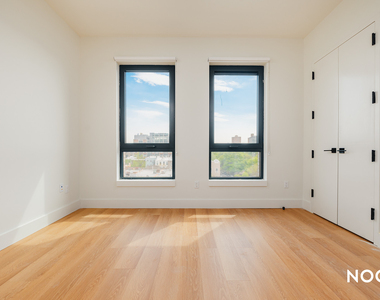 130 Hope St - Photo Thumbnail 4