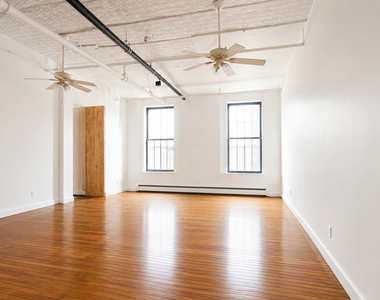 1085 Willoughby Ave  - Photo Thumbnail 2