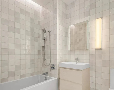 58 Vanderbilt Ave - Photo Thumbnail 6
