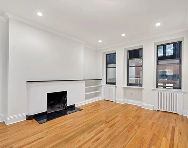 121 Madison Avenue - Photo Thumbnail 1