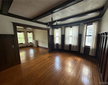 37 Inwood Place - Photo Thumbnail 5