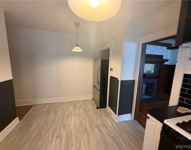 37 Inwood Place - Photo Thumbnail 9