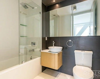 74 Maujer Street - Photo Thumbnail 11