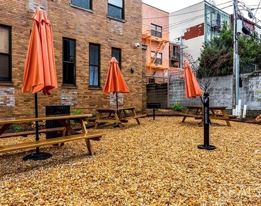 74 Maujer Street - Photo Thumbnail 13
