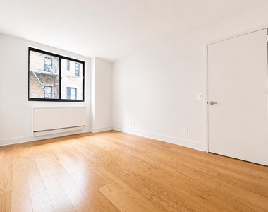 323 West 96th Street - Photo Thumbnail 6